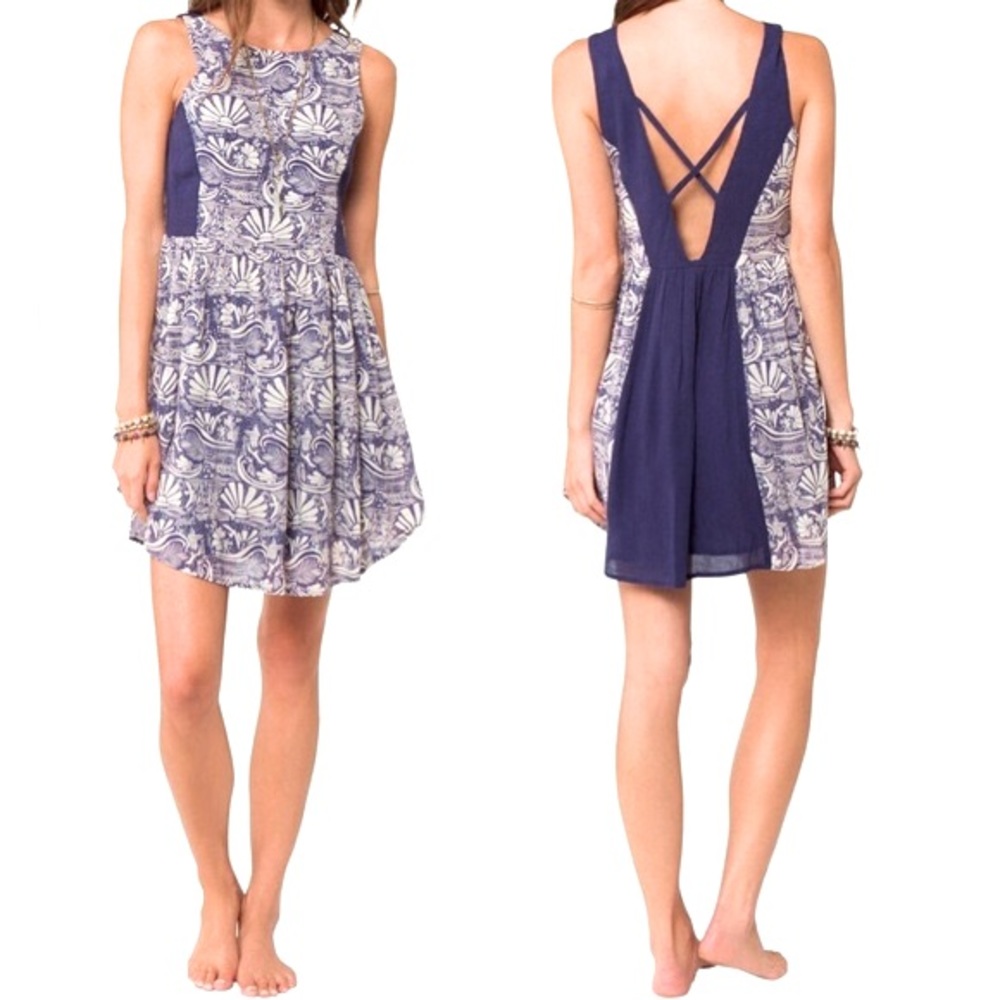 O’NEILL Leah Duncan Sundress Size Medium Blue White Criss Cross open back